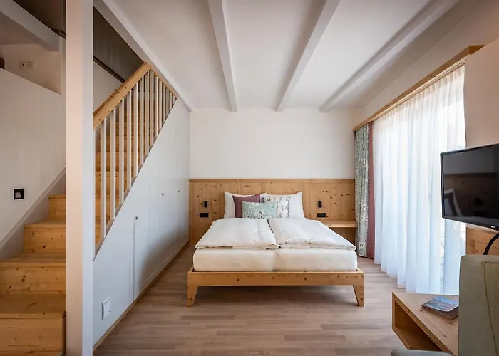 Weingut Schmid Oberrautner Apartment Suites